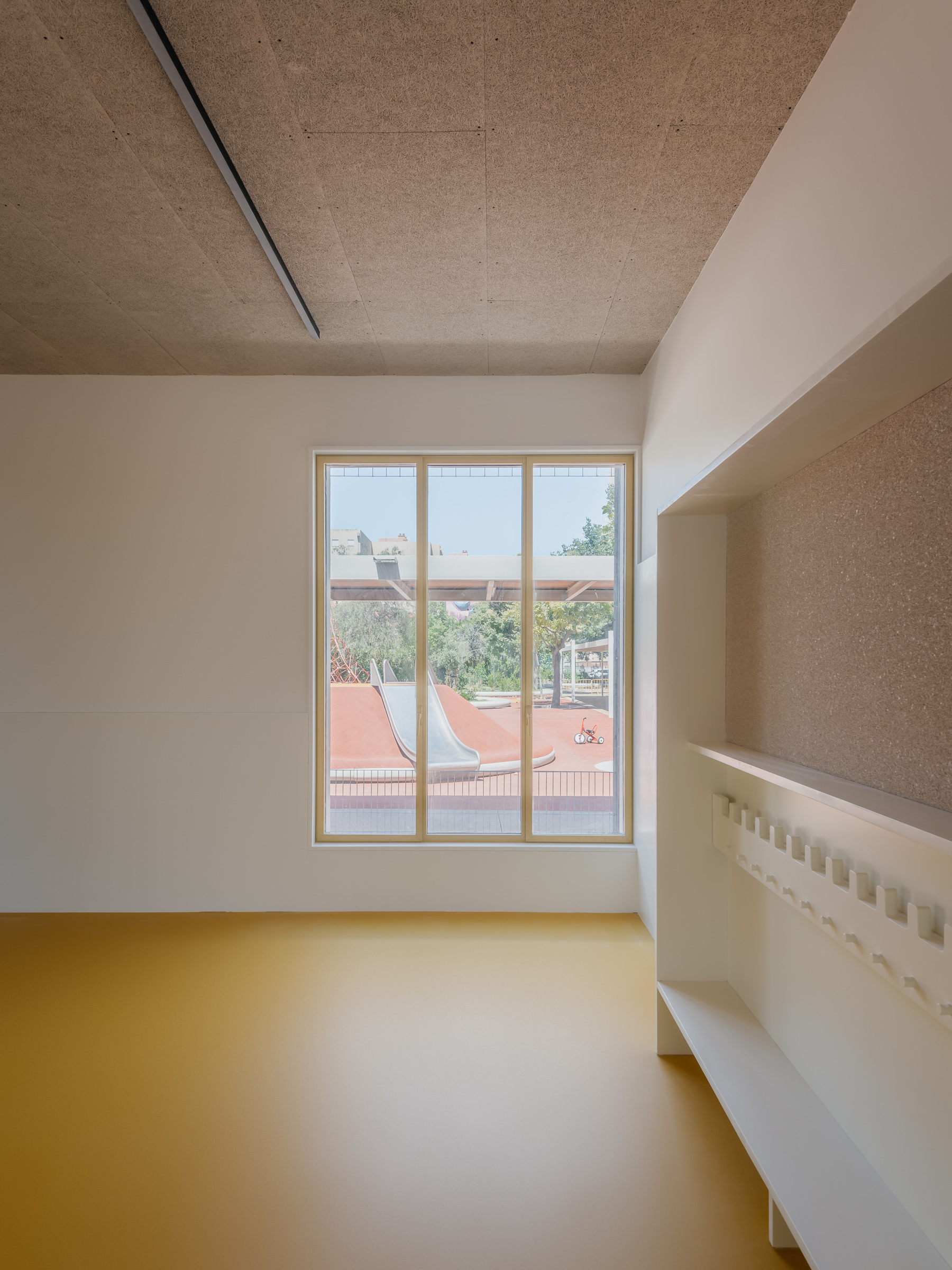Escola Básica e Jardim De Infância Infante D. Henrique