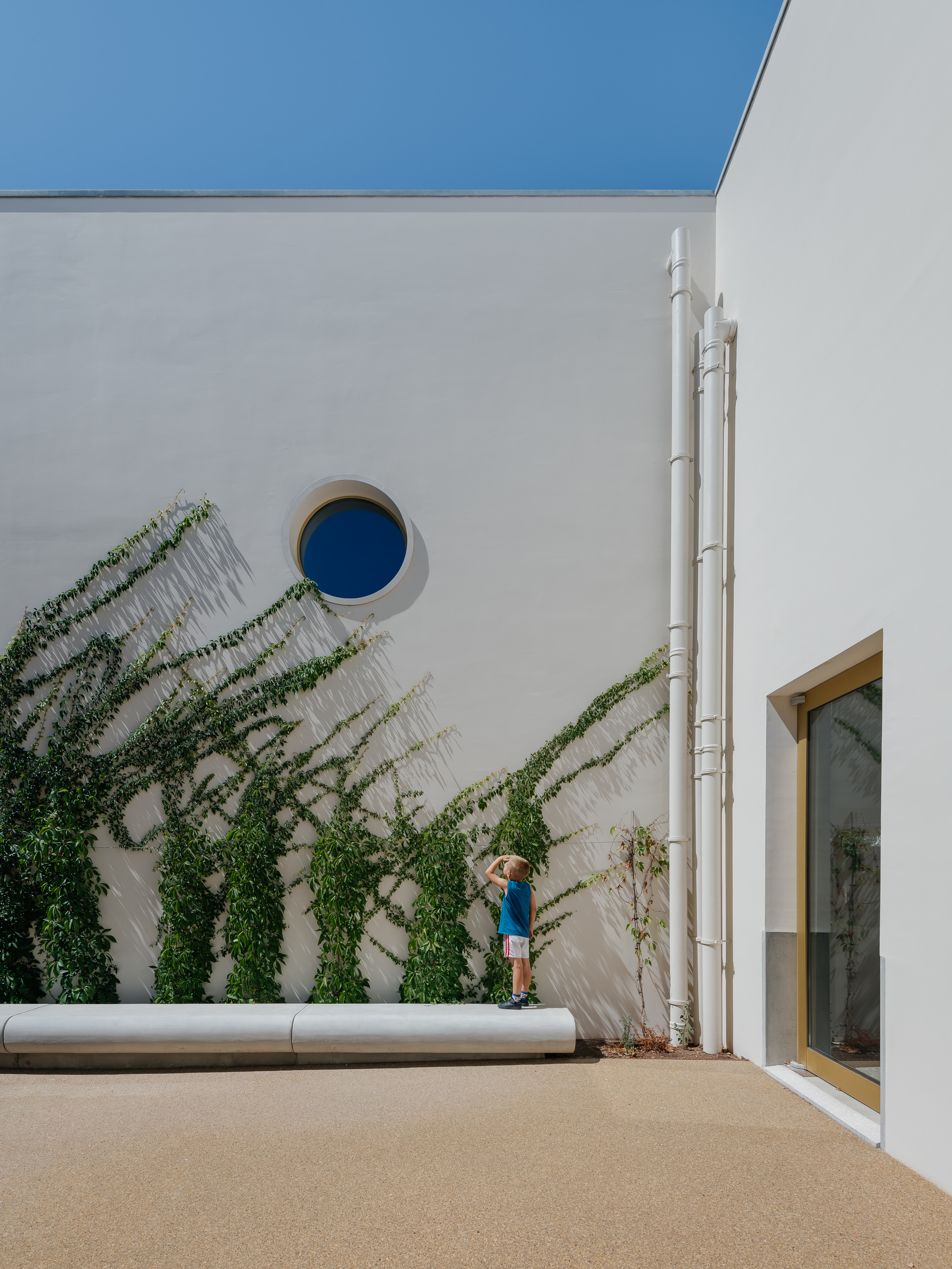 Escola Básica e Jardim De Infância Infante D. Henrique
