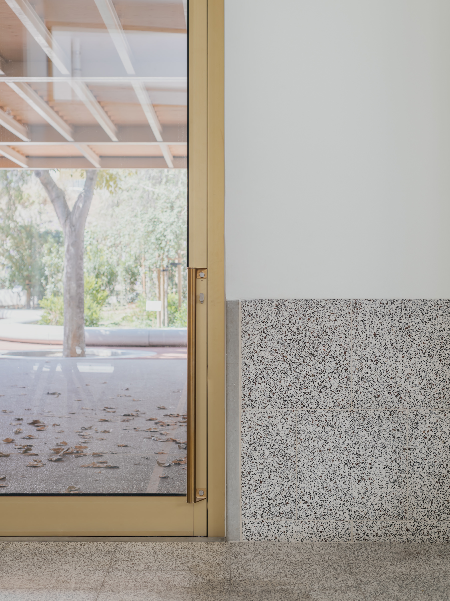 Escola Básica e Jardim De Infância Infante D. Henrique